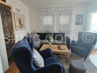 Apartman na moru, Prodaja, Okrug, Okrug Gornji