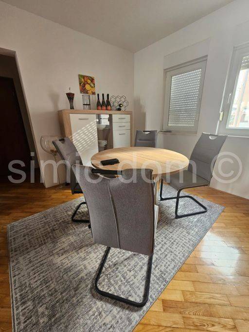 Apartman na moru, Prodaja, Okrug, Okrug Gornji