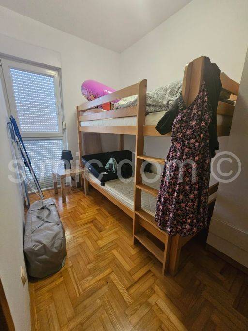 Apartman na moru, Prodaja, Okrug, Okrug Gornji