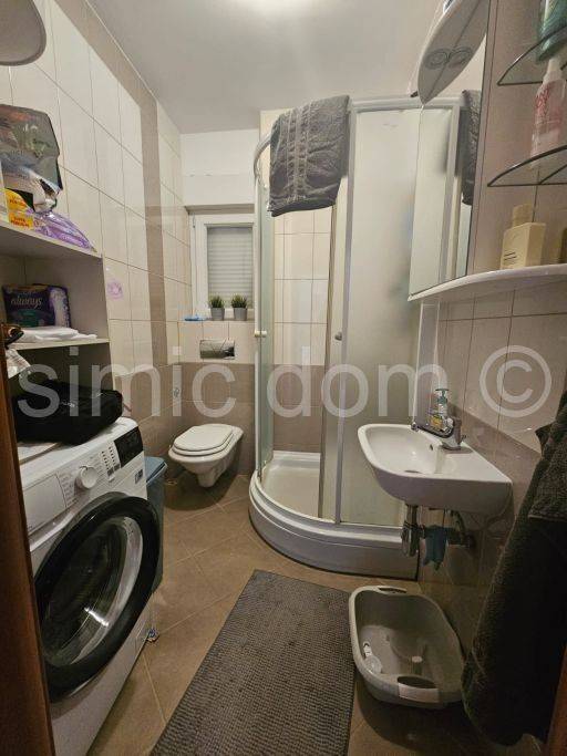Apartman na moru, Prodaja, Okrug, Okrug Gornji
