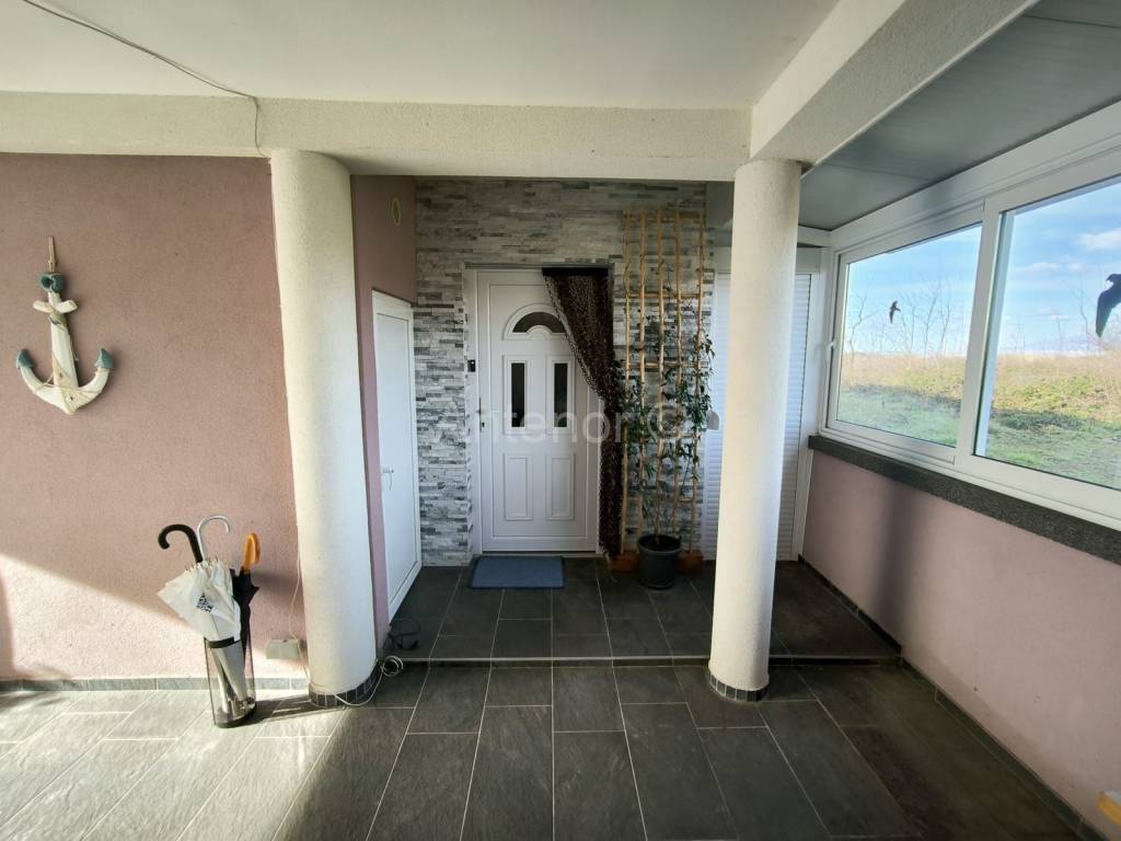 Dvojna kuća, Prodaja, Privlaka, Privlaka