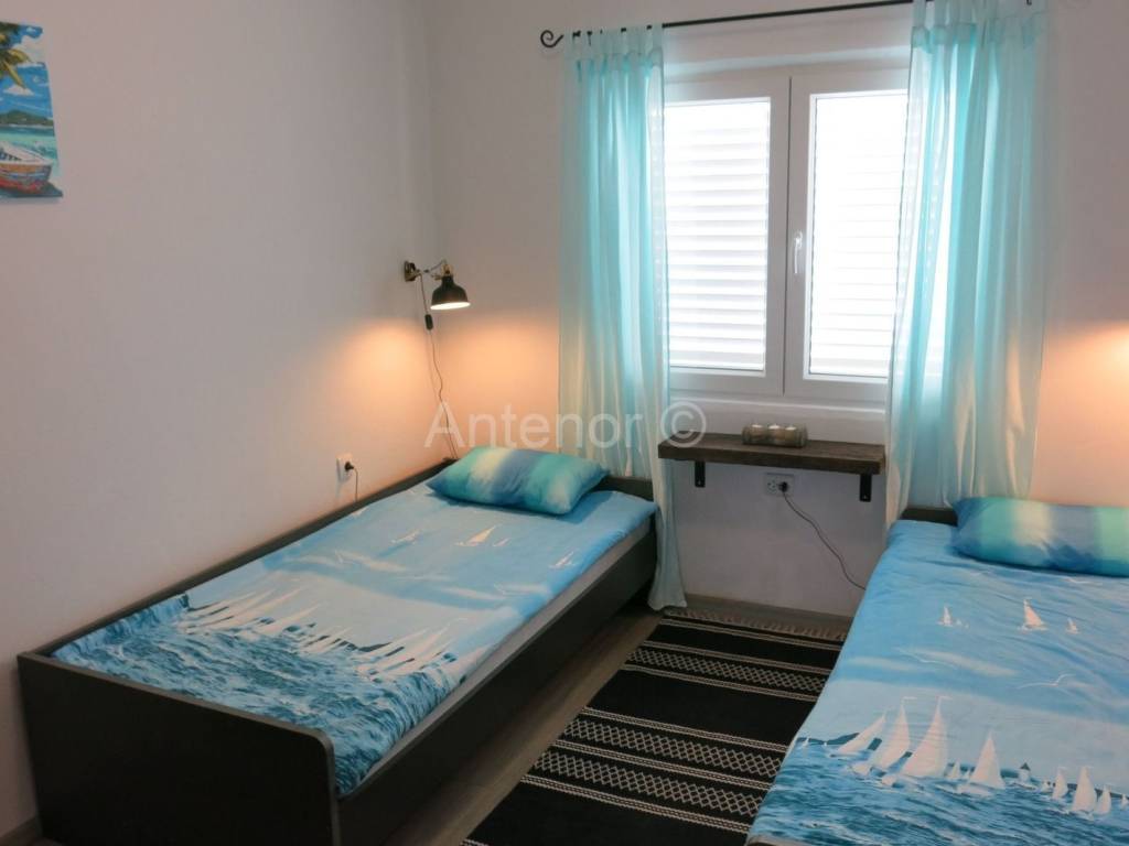 Dvojna kuća, Prodaja, Privlaka, Privlaka