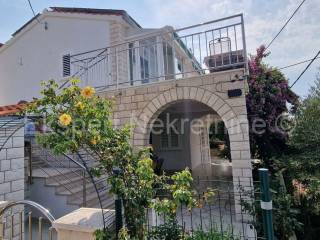 Samostojeća kuća, Prodaja, Okrug, Okrug Gornji