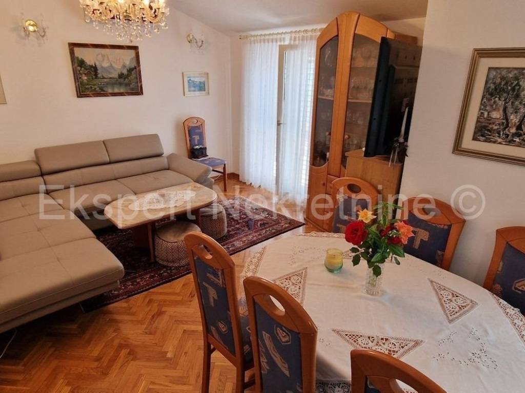 Samostojeća kuća, Prodaja, Okrug, Okrug Gornji
