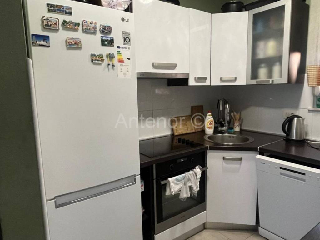 Apartman na moru, Prodaja, Nin, Nin