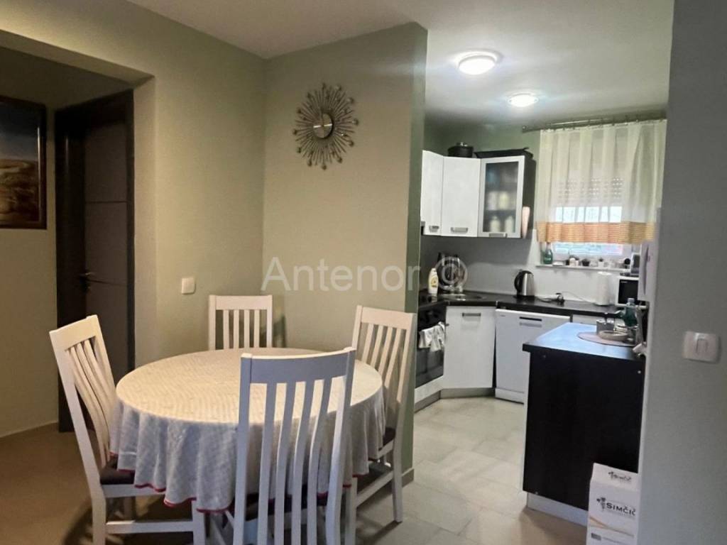 Apartman na moru, Prodaja, Nin, Nin