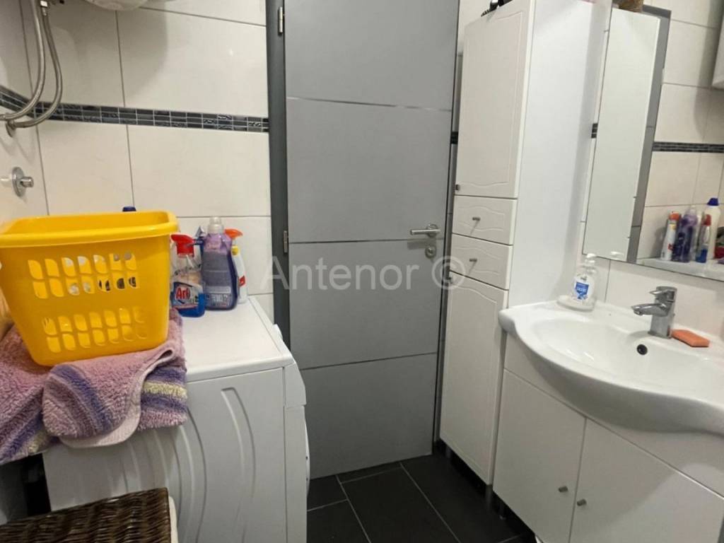 Apartman na moru, Prodaja, Nin, Nin