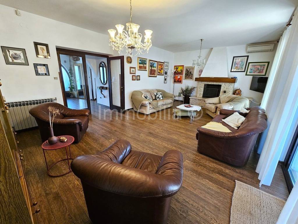 Apartmanska kuća, Prodaja, Pula, Pula