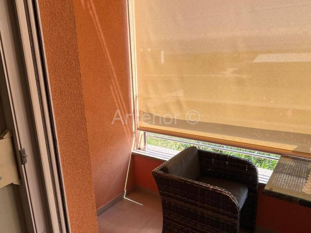 Apartman na moru, Prodaja, Nin, Nin