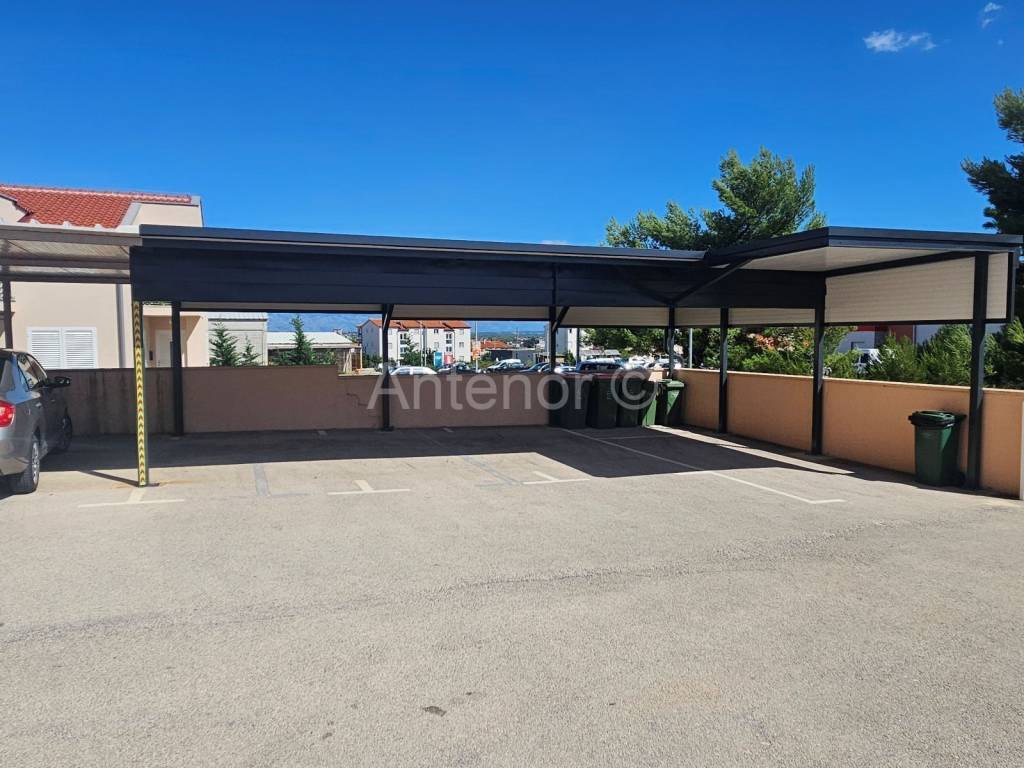 Apartman na moru, Prodaja, Nin, Nin
