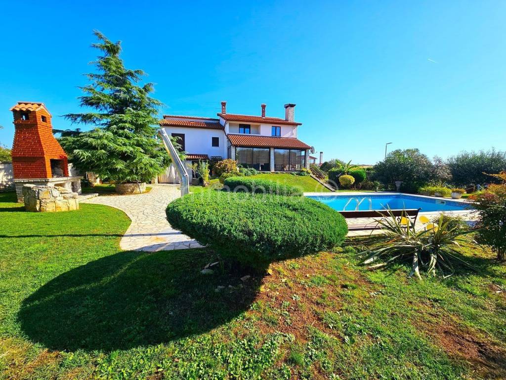 Apartmanska kuća, Prodaja, Pula, Pula