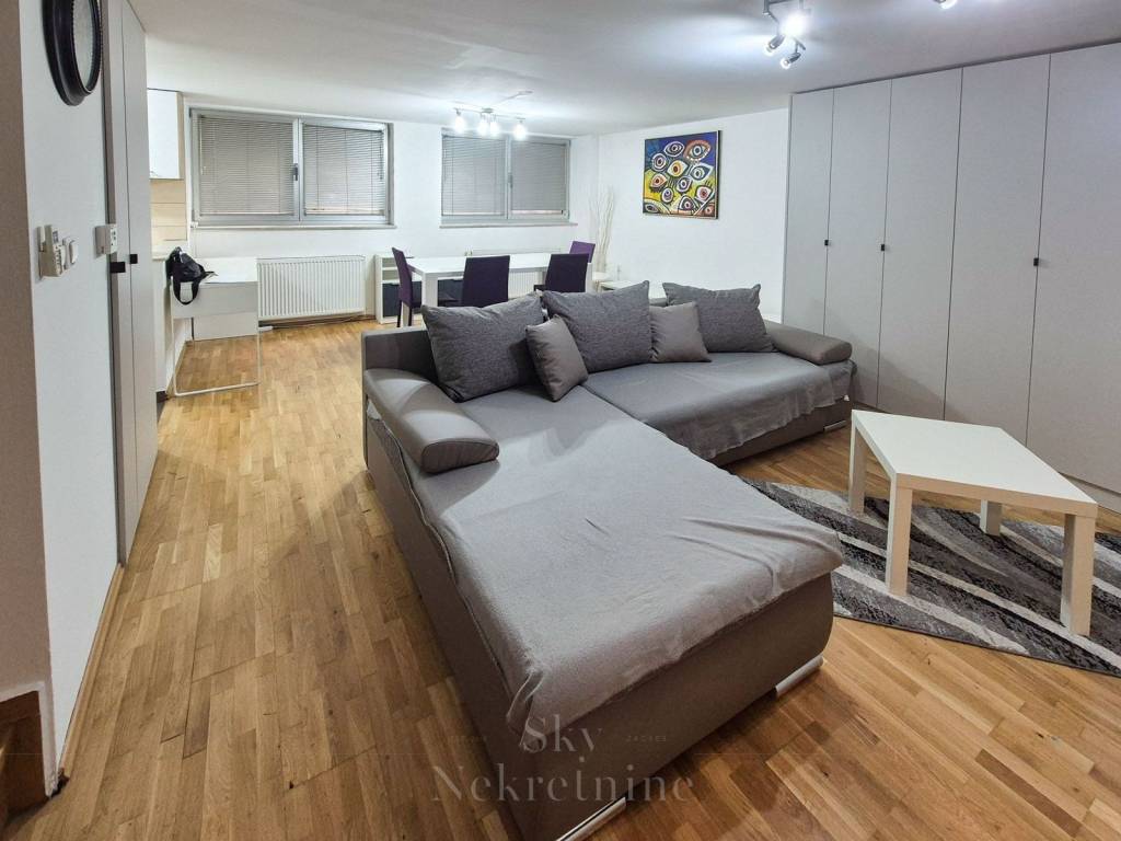 Stan u zgradi, Prodaja, Zagreb, Donji Grad