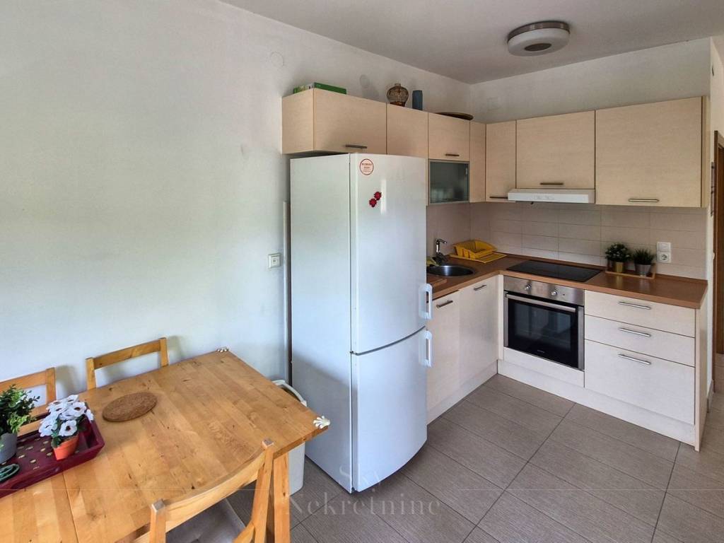 Samostojeća kuća, Prodaja, Duga resa, Zvečaj