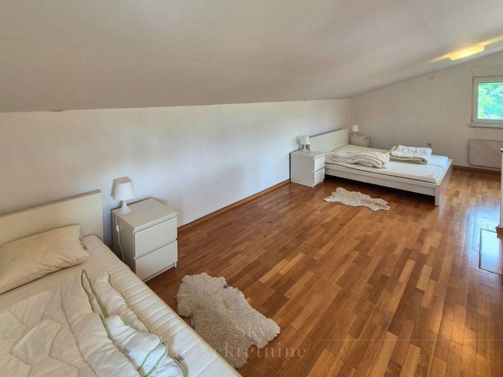 Samostojeća kuća, Prodaja, Duga resa, Zvečaj