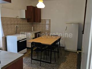 Stan u zgradi, Najam, Rijeka, Sjever