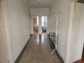 Stan u zgradi, Najam, Rijeka, Sjever