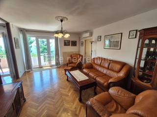 Stan u zgradi, Najam, Rijeka, Zapad