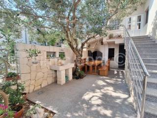 Stan u kući, Prodaja, Trogir - Okolica, Arbanija