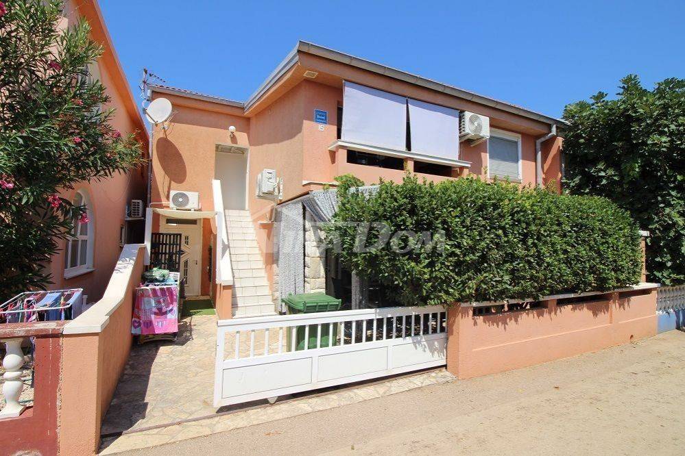Apartmanska kuća, Prodaja, Vir, Vir