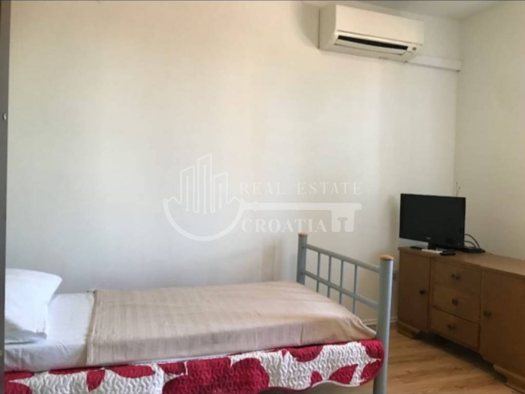 Stan u kući, prodaja, Šibenik,Crnica