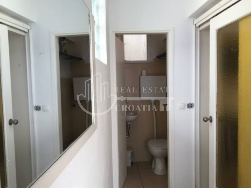 Stan u kući, prodaja, Šibenik,Crnica