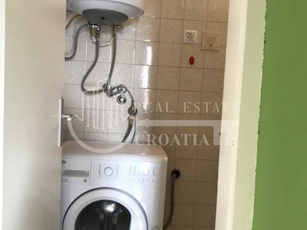 Stan u kući, prodaja, Šibenik,Crnica