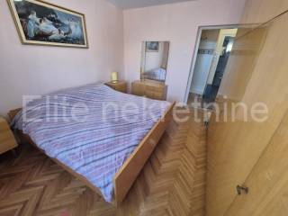 Stan u zgradi, Najam, Rijeka, Istok