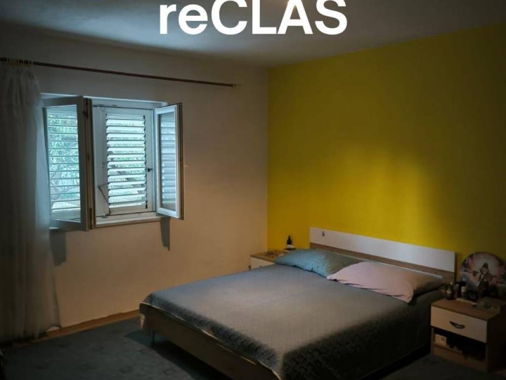 Kastela, Kastel Luksic