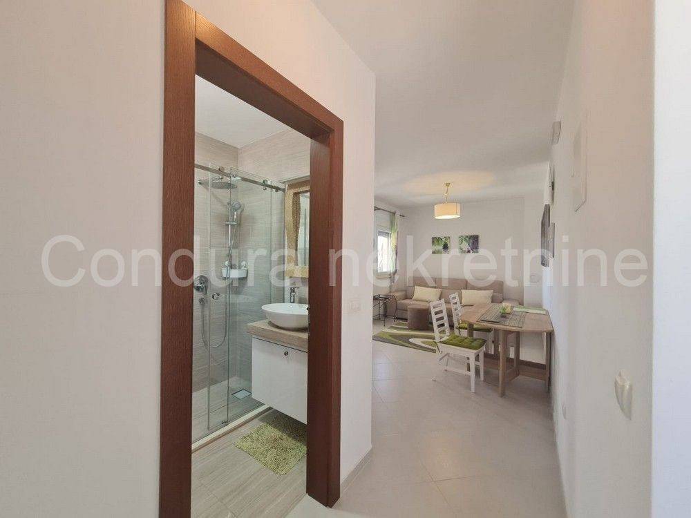 Apartman na moru, Prodaja, Vir, Vir