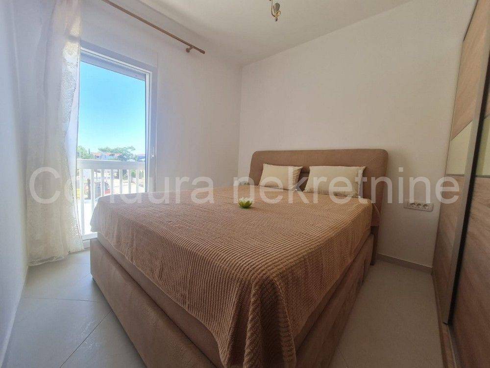 Apartman na moru, Prodaja, Vir, Vir