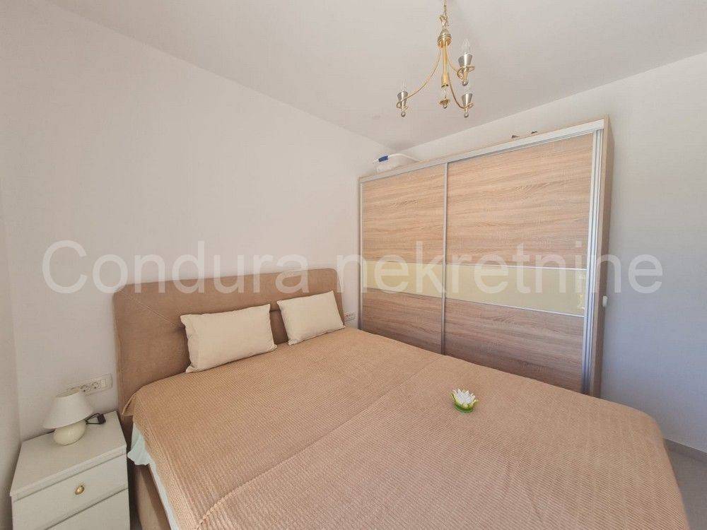 Apartman na moru, Prodaja, Vir, Vir