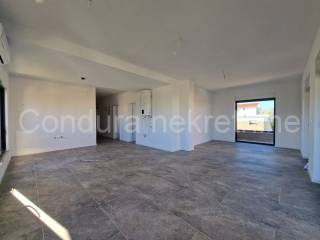 Apartman na moru, Prodaja, Privlaka, Privlaka