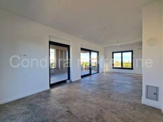 Apartman na moru, Prodaja, Privlaka, Privlaka