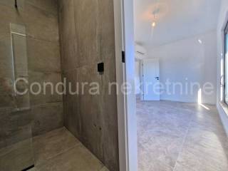 Apartman na moru, Prodaja, Privlaka, Privlaka