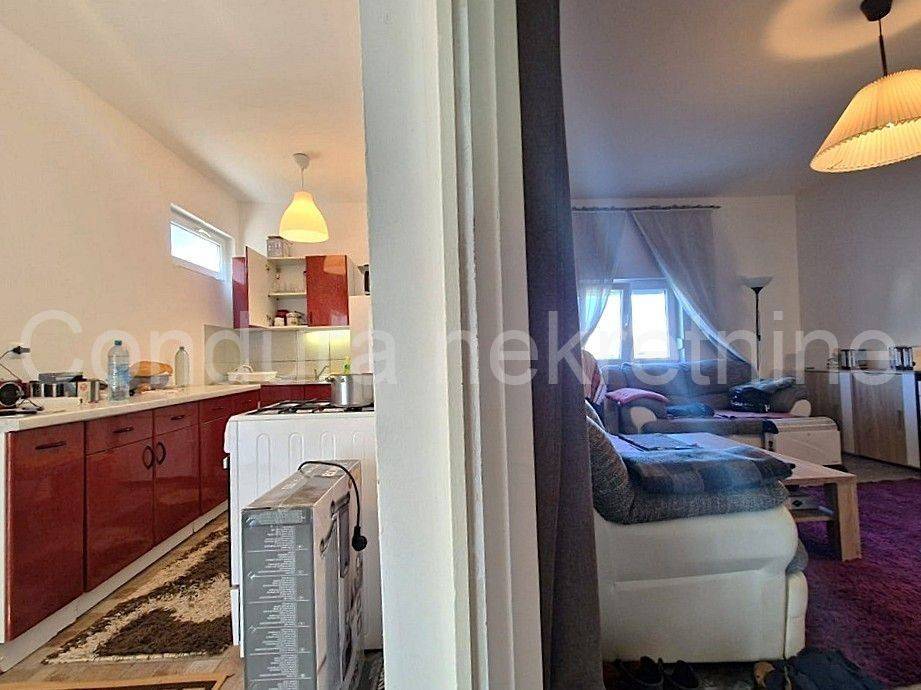 Apartman na moru, Prodaja, Vir, Vir