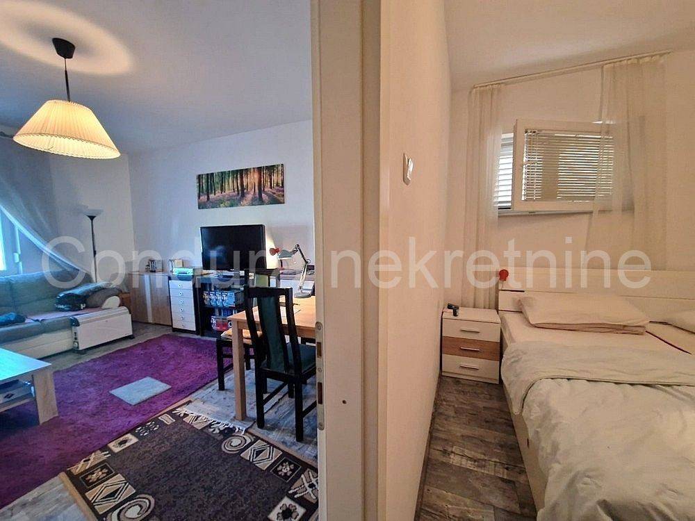Apartman na moru, Prodaja, Vir, Vir