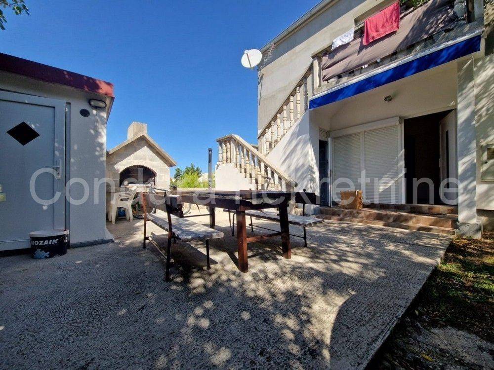 Apartman na moru, Prodaja, Vir, Vir