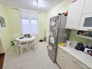 Stan u zgradi, Prodaja, Viškovo, Viškovo