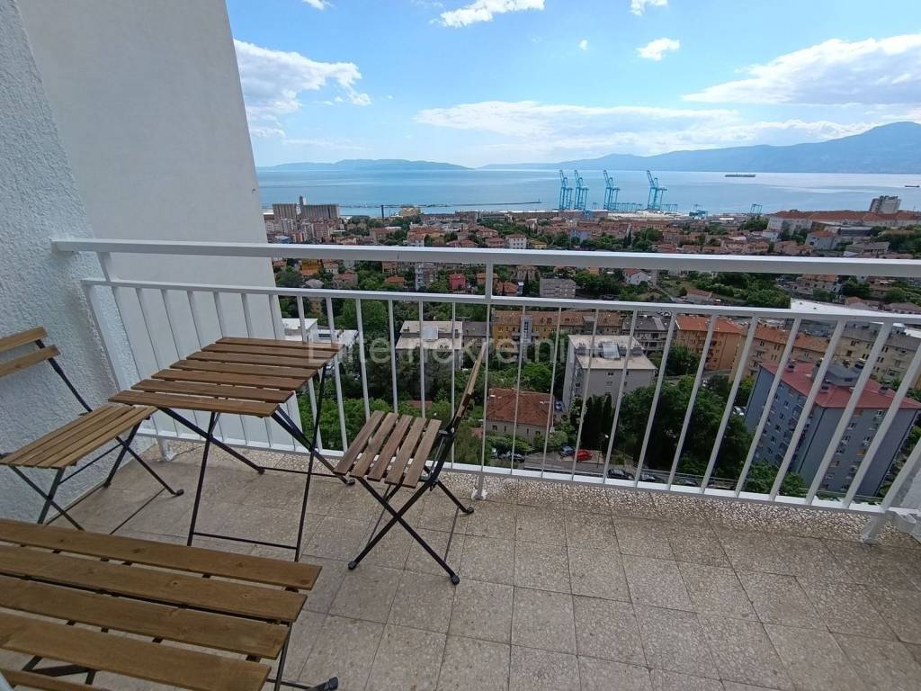 Stan u zgradi, Najam, Rijeka, Sjever