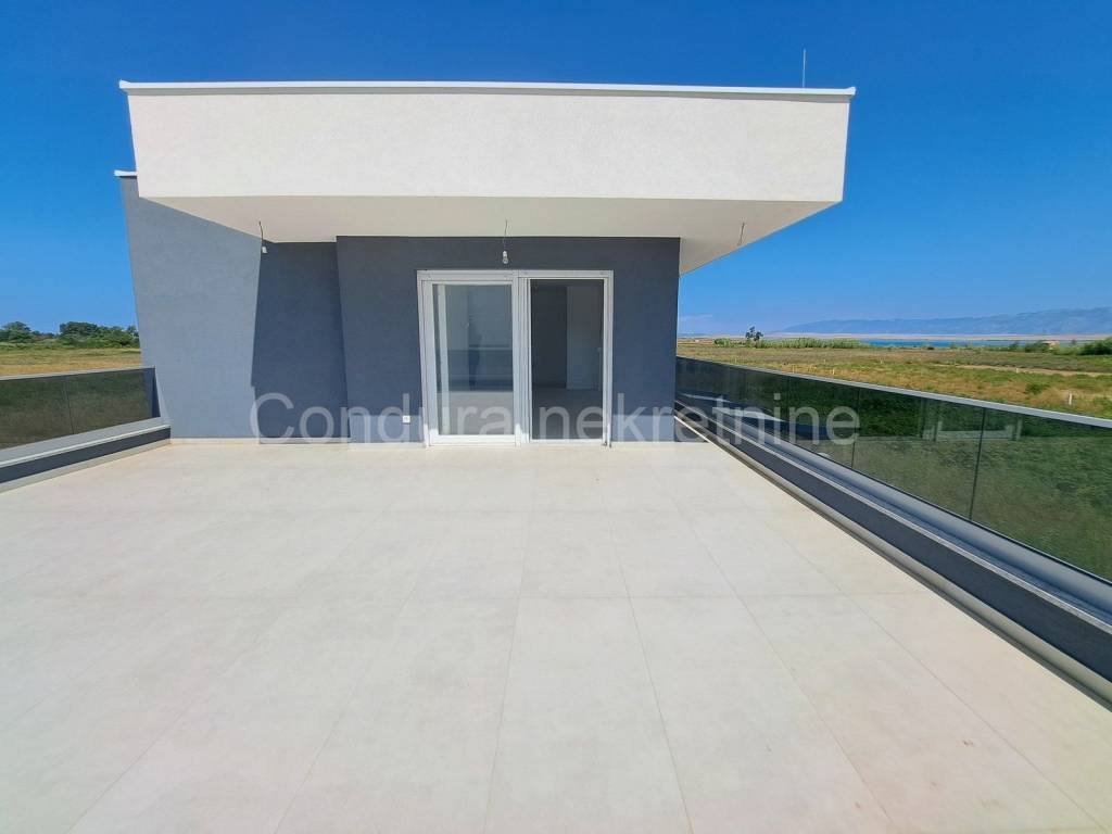 Apartman na moru, Prodaja, Privlaka, Privlaka