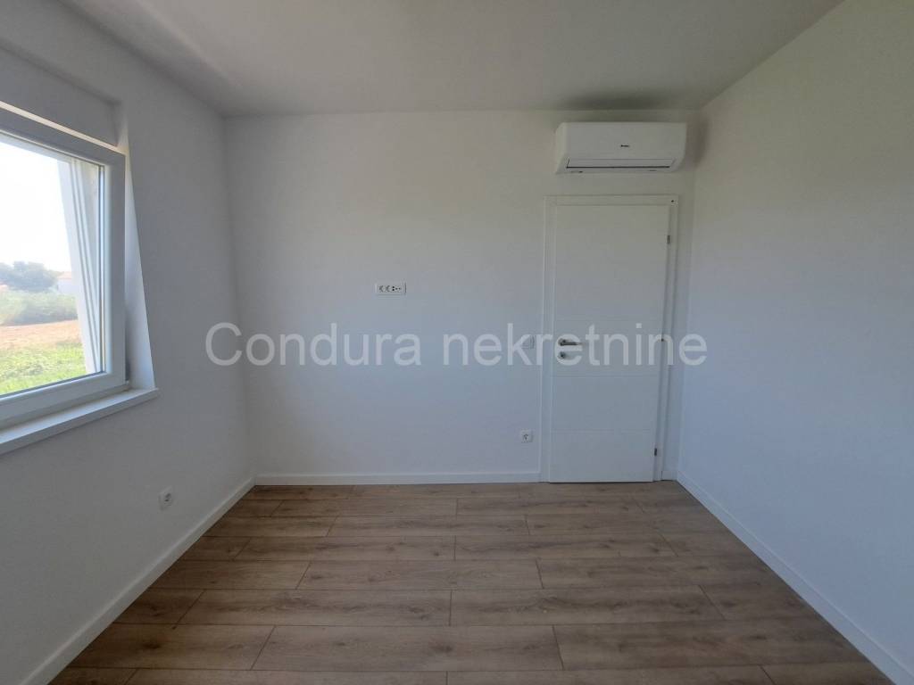 Apartman na moru, Prodaja, Privlaka, Privlaka