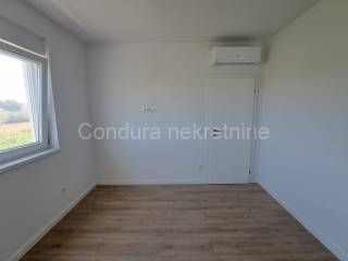 Apartman na moru, Prodaja, Privlaka, Privlaka