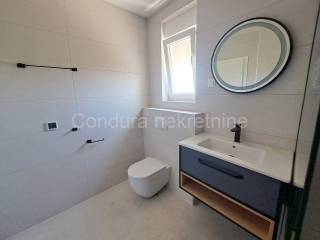 Apartman na moru, Prodaja, Privlaka, Privlaka