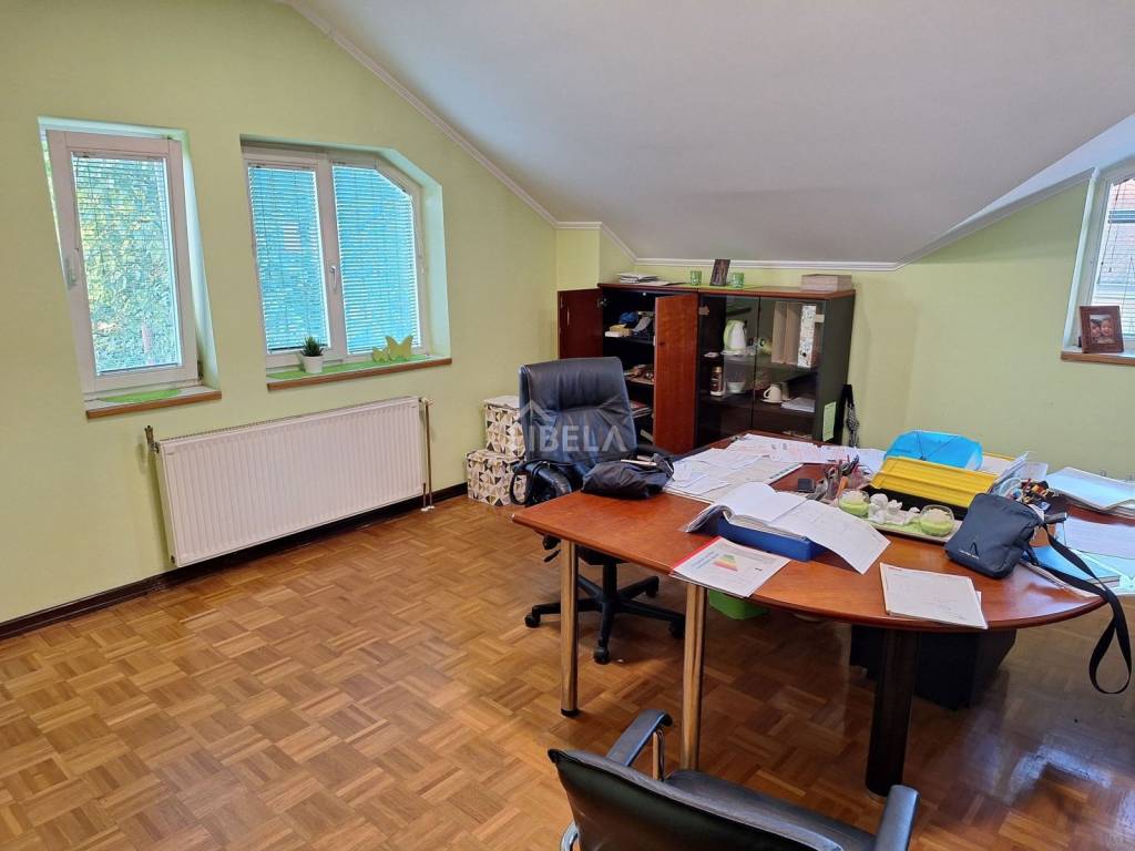 Ured, Prodaja, Mursko središće, Mursko Središće