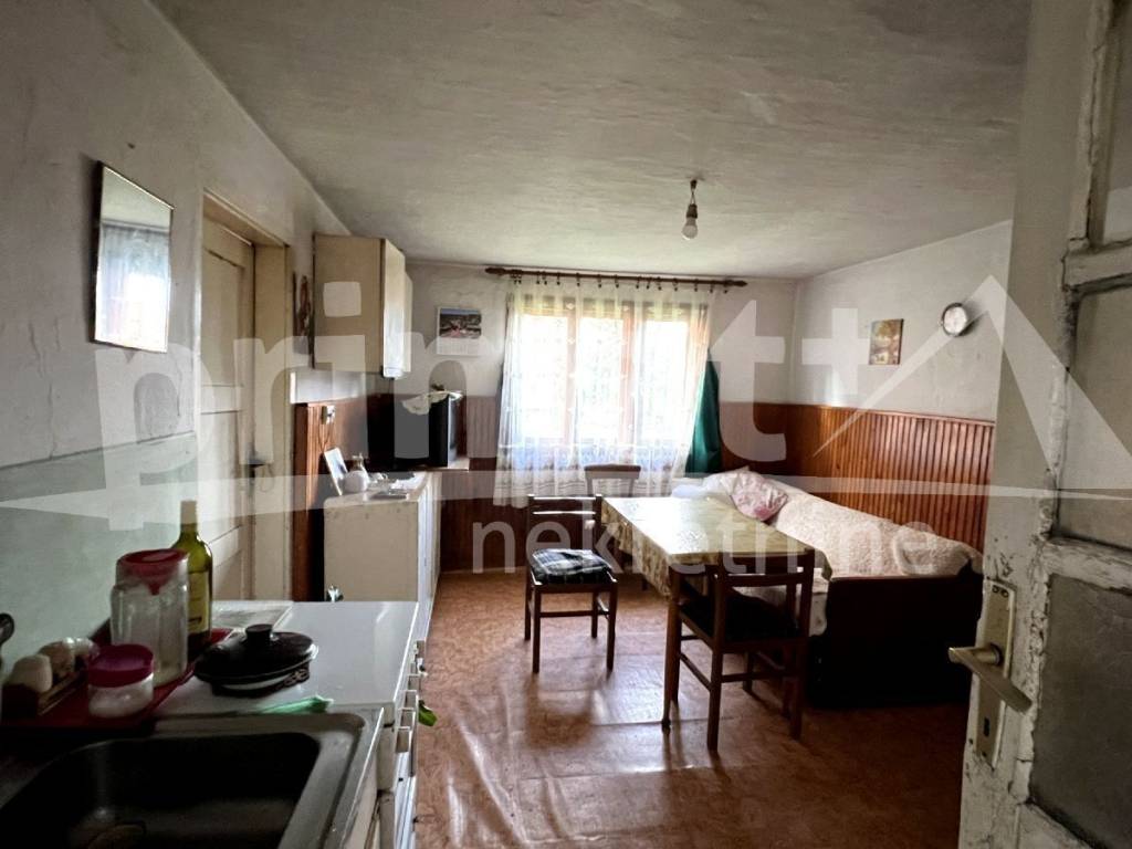 Drvena kuća, Prodaja, Plaški, Plaški