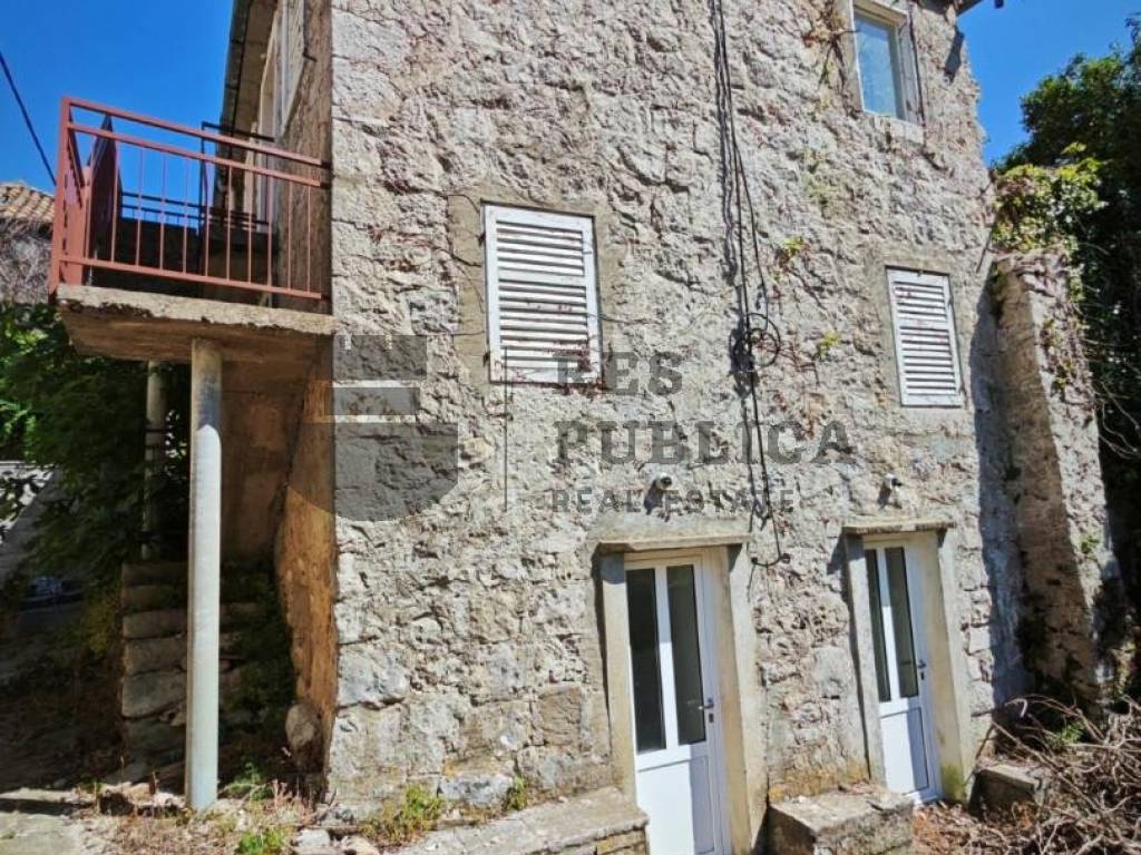 Orebic, Trstenik