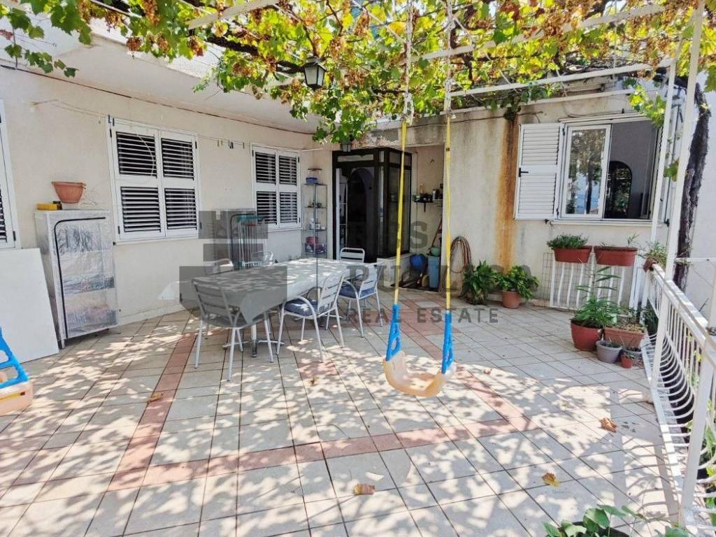 Stan u viseetaznoj kuci, Prodaja, Dubrovnik, Dubrovnik