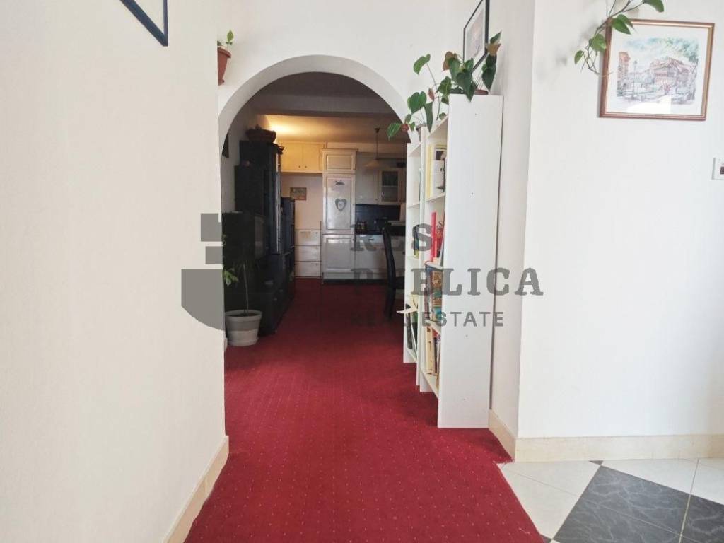 Stan u viseetaznoj kuci, Prodaja, Dubrovnik, Dubrovnik