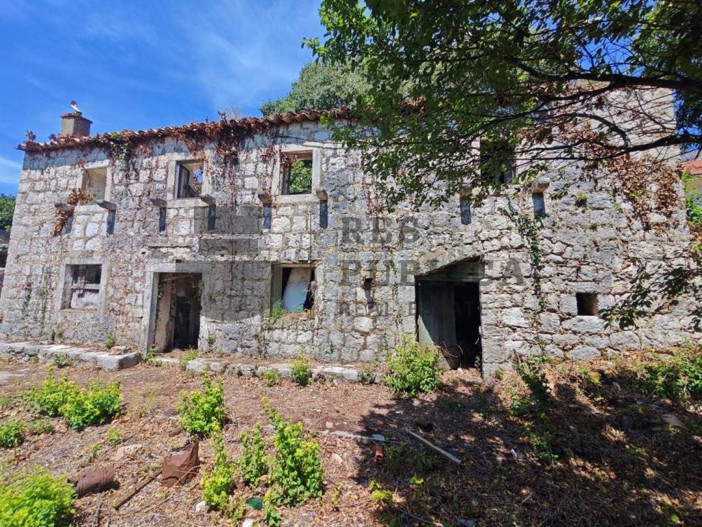 Kamena kuca, Prodaja, Zupa dubrovacka, Plat