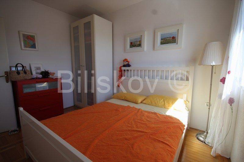 Stan u zgradi, Prodaja, Supetar, Supetar